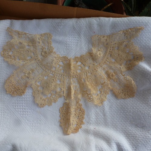 Plastron ancien dentelle - plastron,