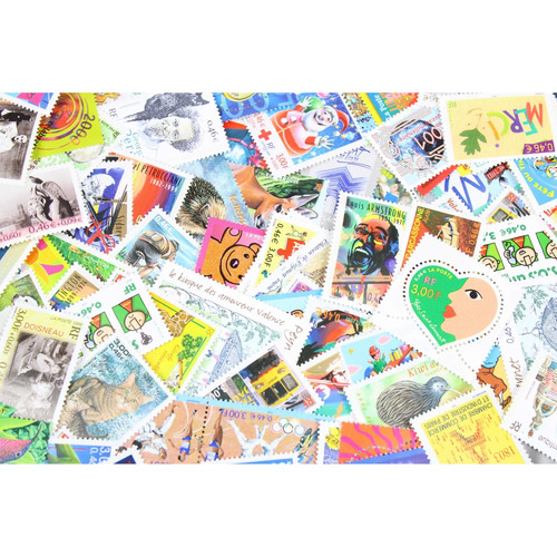 Lot 100 timbres - 55,