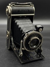 Appareil photo pliant vintage Balda avec objectif 1:4,5/10,5