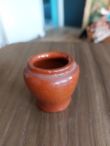 Ancienne dinette poupée pot