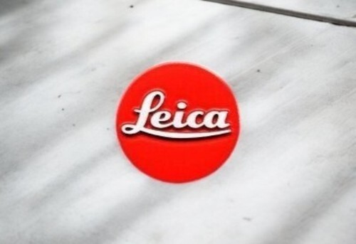Badge logo leica rouge pour - leica,