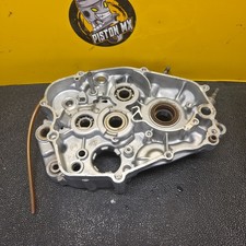 CARTER MOTEUR DROIT 3BN YAMAHA