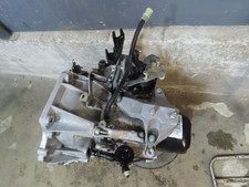 Boite de vitesses DACIA SANDERO 320100735R