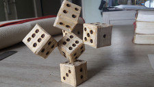 DES EN BOIS RECYCLE X 6 STRUCTURE DEMONTABLE POUR JEU OU DECO OCCASION