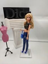 BARBIE blonde  corps articulé relookée +  4 tenues sans boite   OOAK