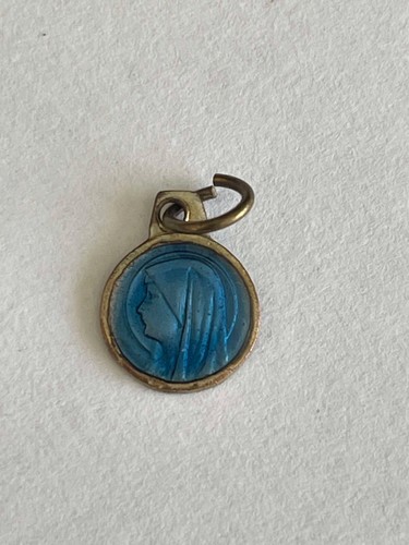 Religiosa ancienne mini - ancienne,