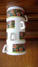 4 RARES TASSES à CAFE ARCOPAL