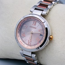 Montre solaire pour femme