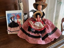 poupee folklorique regionale