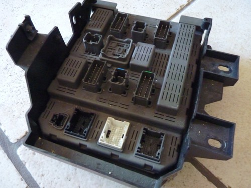 Peugeot 607 support - , fusible