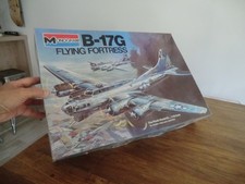 Maquette rare ancienne bombardier B-17 G flying fortress monogram 1/48 env 66cm
