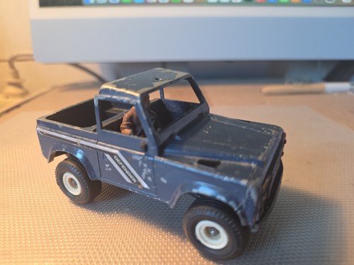 Land rover defender - land,