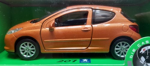 Voiture moulée sous - , pression