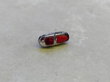 Feu arrière peugeot 403 - 1/18,