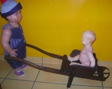 ANCIEN JOUET BROUETTE BOIS ET MÉTAL  1900/25 