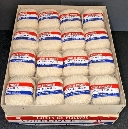 Parchment yarn balls - 16,