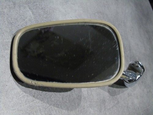 Ancien rétroviseur voiture