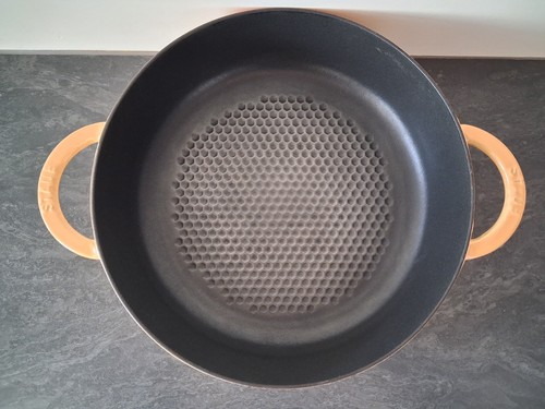 Sauteuse staub fonte - sauteuse,