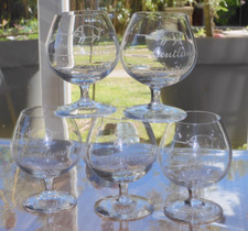 -5 ANCIENS VERRES à COGNAC