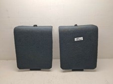 Cache gauche et droit dans