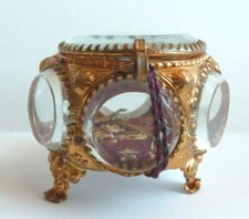 Reliquaire avec reliques de