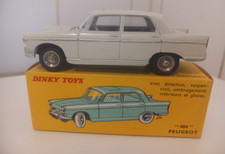 DINKY TOYS PEUGEOT 404 + BOITE