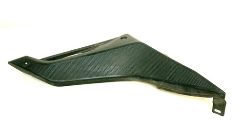Plastique côté droit yamaha - plastique,