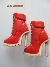 POUPEE MY SCENE : PAIRES DE CHAUSSURES  (40)