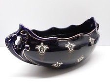 -SUPERBE JARDINIERE CERAMIQUE  BLEU de FOUR décor fleurs émaillées émail blanc D