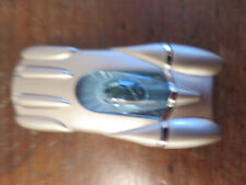 briquet à gaz  forme voiture