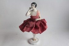 Demi figurine porcelaine