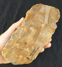 NUCLEUS  Néolithique Neolithics, Silex, handaxe, Préhistoire, Grand-Pressigny 37