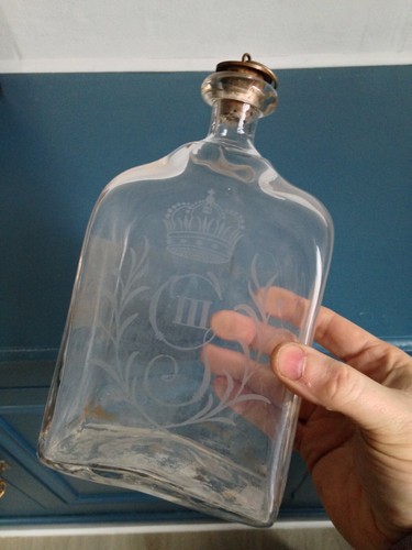 Belle carafe bouteille - belle, en