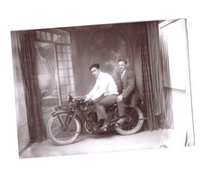 moto TERROT à l'atelier du