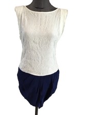 Très Belle Robe Dentelle