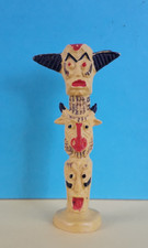 STARLUX - Nestlé - Totem