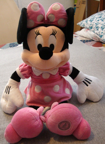 Disney store original minnie - disney,