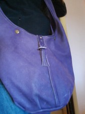 Sac besace en cuir violet Le Sac du Berger Très bon état