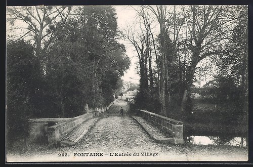 Cpa fontaine entrée - fontaine,, l´entrée