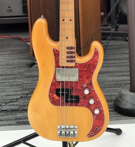 Fender japan pb57 - pb57-1100, billy
