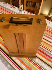 Boîte chevalet de table -
