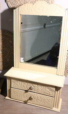 Ancienne coiffeuse murale ,étagère