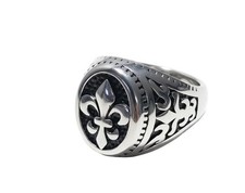 Bague chevalière fleur de lys