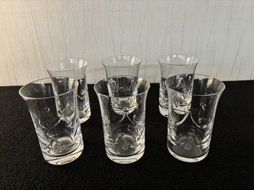 Verres jus ou - à,