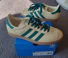 Baskets Adidas gazelle Originals femme Pointure 40 ou US 7 comme neuves 