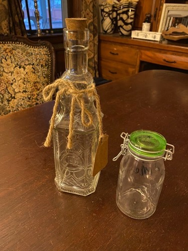 Glass jar and bottle Great