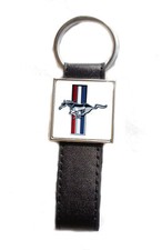 FORD MUSTANG BLANC - CLASSIC