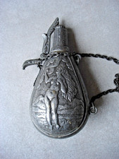 ancienne poire à poudre