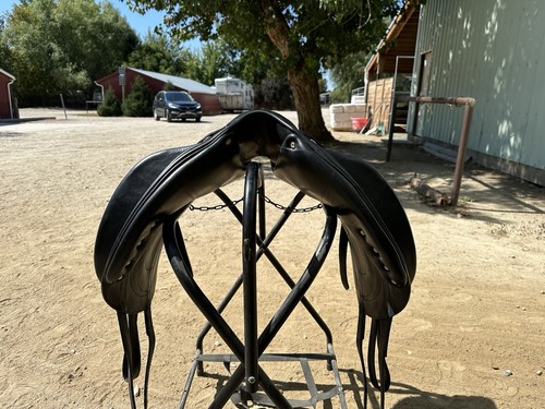 Antares dressage - 17.5”,
