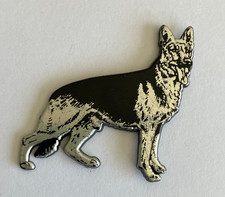 107 - Grand Pin's CHIEN BERGER